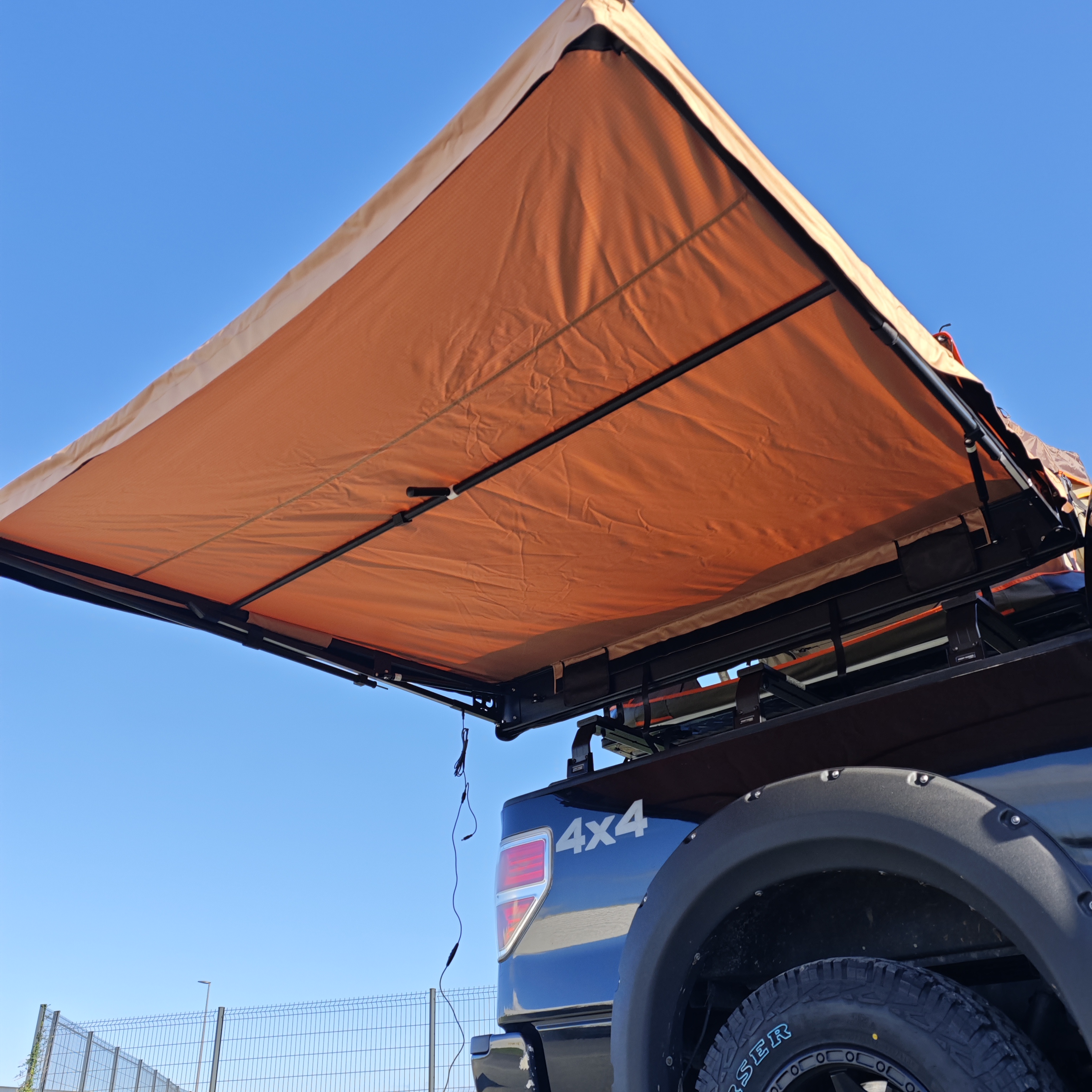 Auvent autoportant 2m par 2m DjebelXtreme